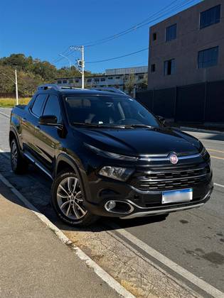 FIAT TORO 2.0 16V TURBO DIESEL VOLCANO 4WD AT9 FIAT TORO 2.0 16V TURBO DIESEL VOLCANO 4WD AT9